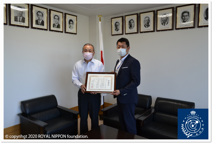 堺市歯科医師会にマスクを１万枚寄付させて頂きました。(2020年 5月21日)